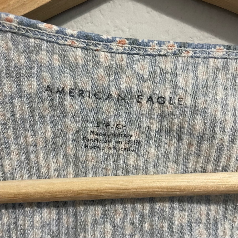 American Eagle Cropped Top Mini Flower Daisy Print Button Down Womens Small S - Picture 9 of 11